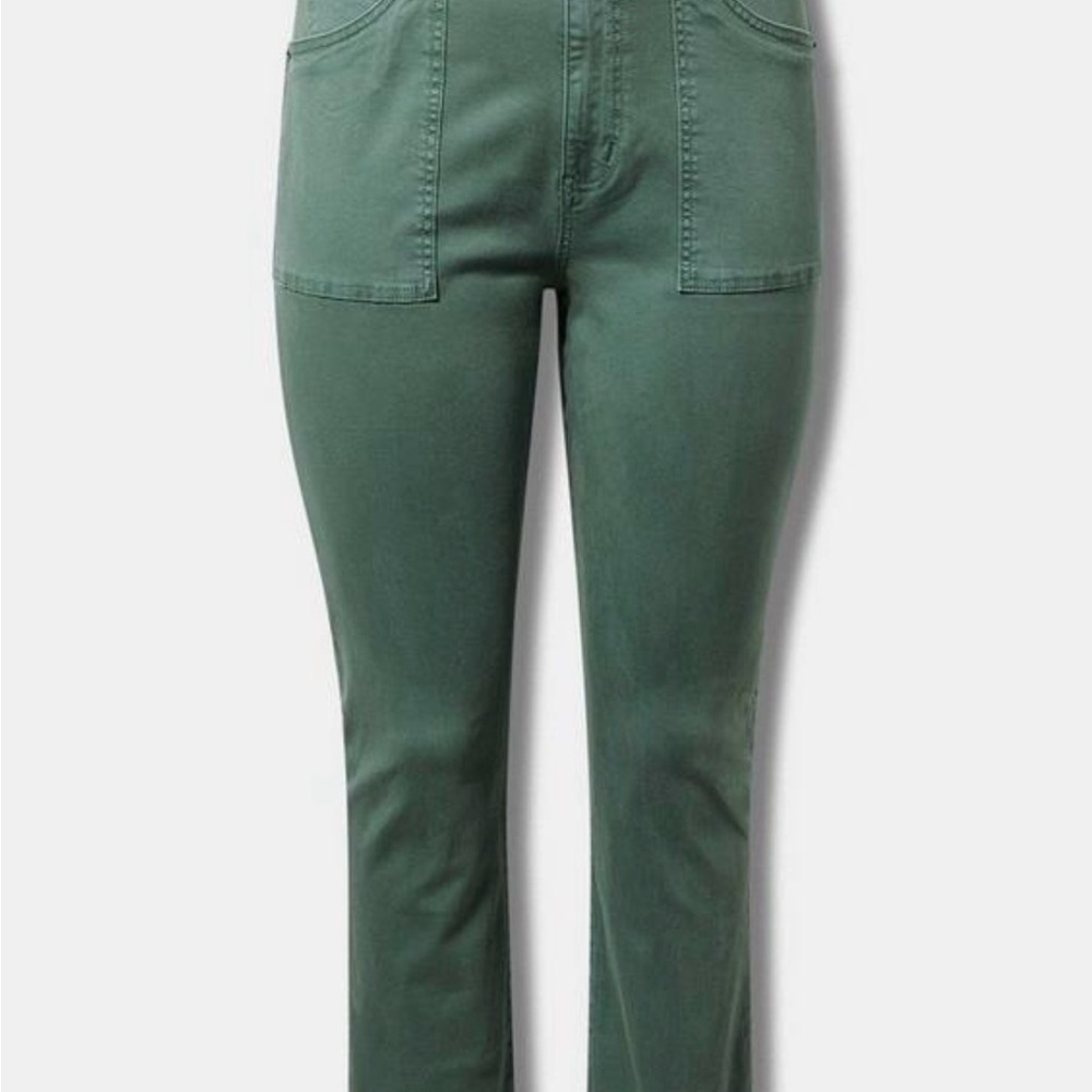 Torrid Women’s Green High-Rise straight utility pant 22